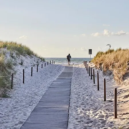 Hotel Baltic Hideaways Beach Hotel Warnemuende 4*