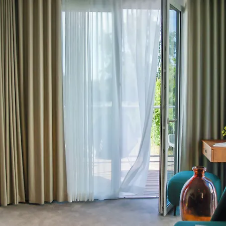 Hotel Baltic Hideaways Beach Hotel Warnemuende 4*