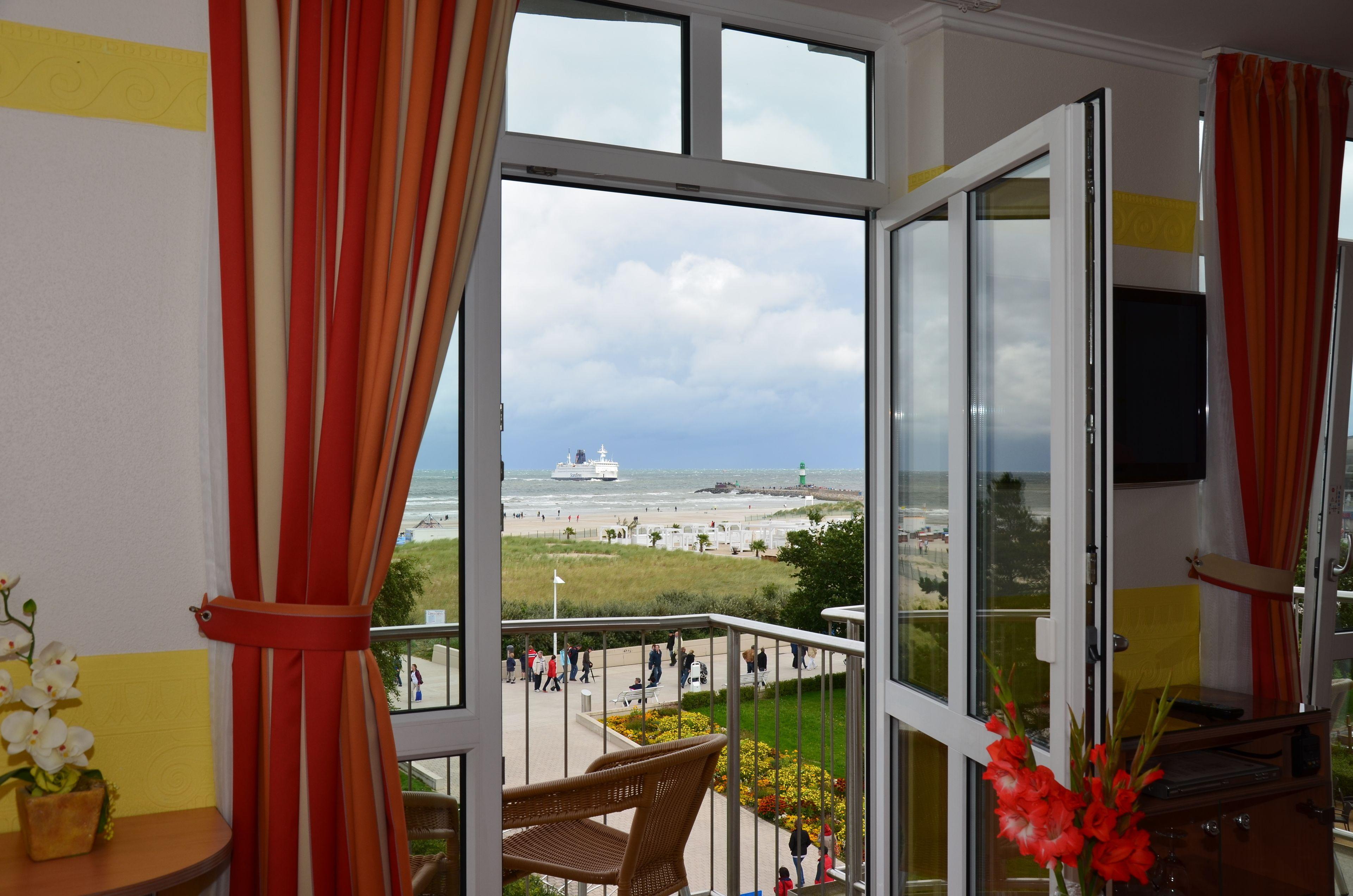 Baltic Hideaways Beach Hotel Warnemuende Hotel 4*